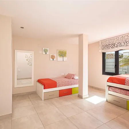 וילה Monaco, Beachfront, Private Swimming Pool 30m From The *