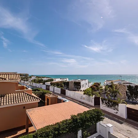 וילה Monaco, Beachfront, Private Swimming Pool 30m From The