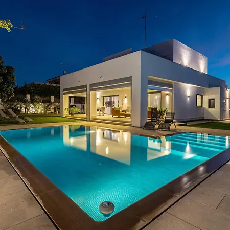 Monaco, Beachfront, Private Swimming Pool 30m From The וילה קוניל דה לה פרונטרה