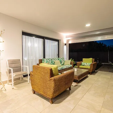 וילה Monaco, Beachfront, Private Swimming Pool 30m From The קוניל דה לה פרונטרה