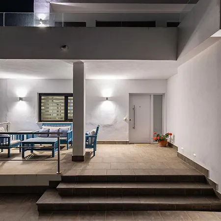 וילה Monaco, Beachfront, Private Swimming Pool 30m From The