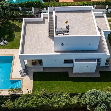 Monaco, Beachfront, Private Swimming Pool 30m From The וילה
