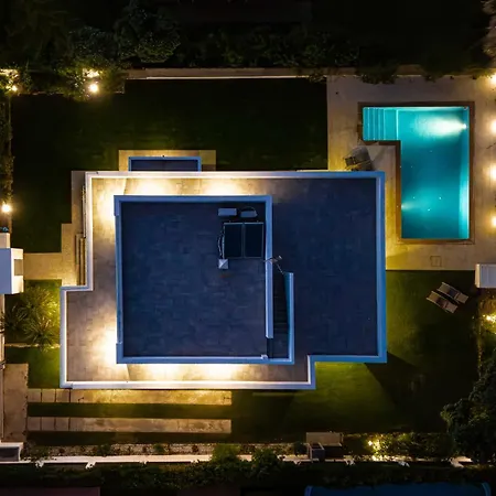 Monaco, Beachfront, Private Swimming Pool 30m From The קוניל דה לה פרונטרה