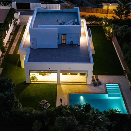 Monaco, Beachfront, Private Swimming Pool 30m From The *