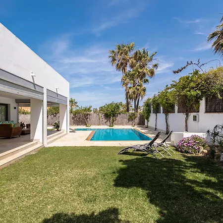Monaco, Beachfront, Private Swimming Pool 30m From The וילה